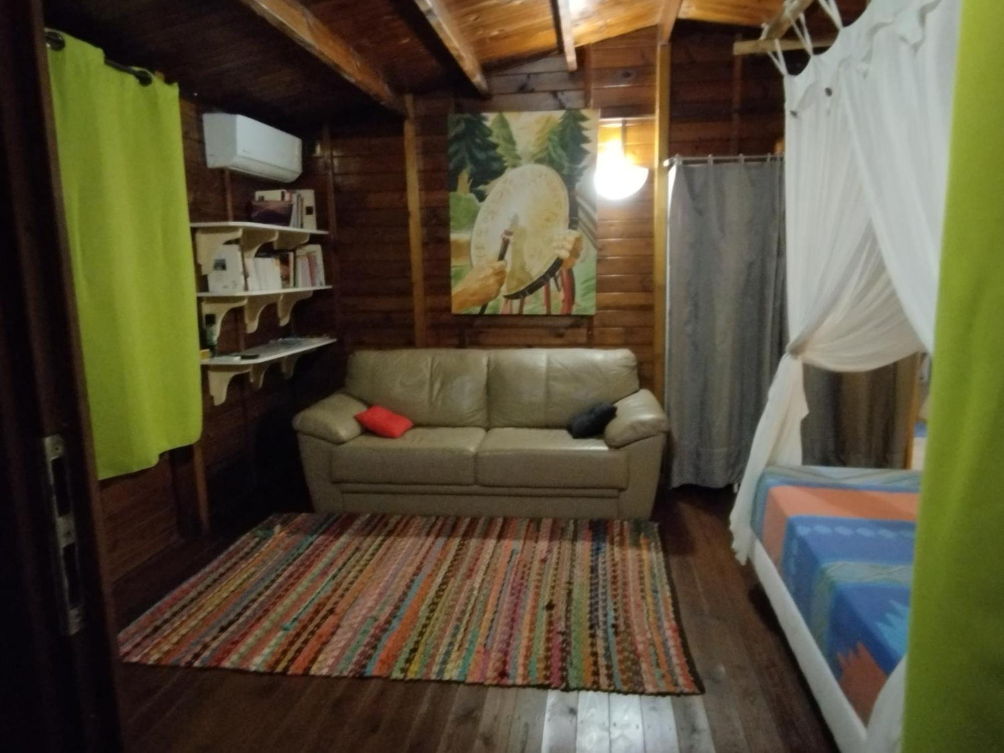 Insolite Arawakane Gites Du Manial Chalet Pointe-Noire Exterior photo